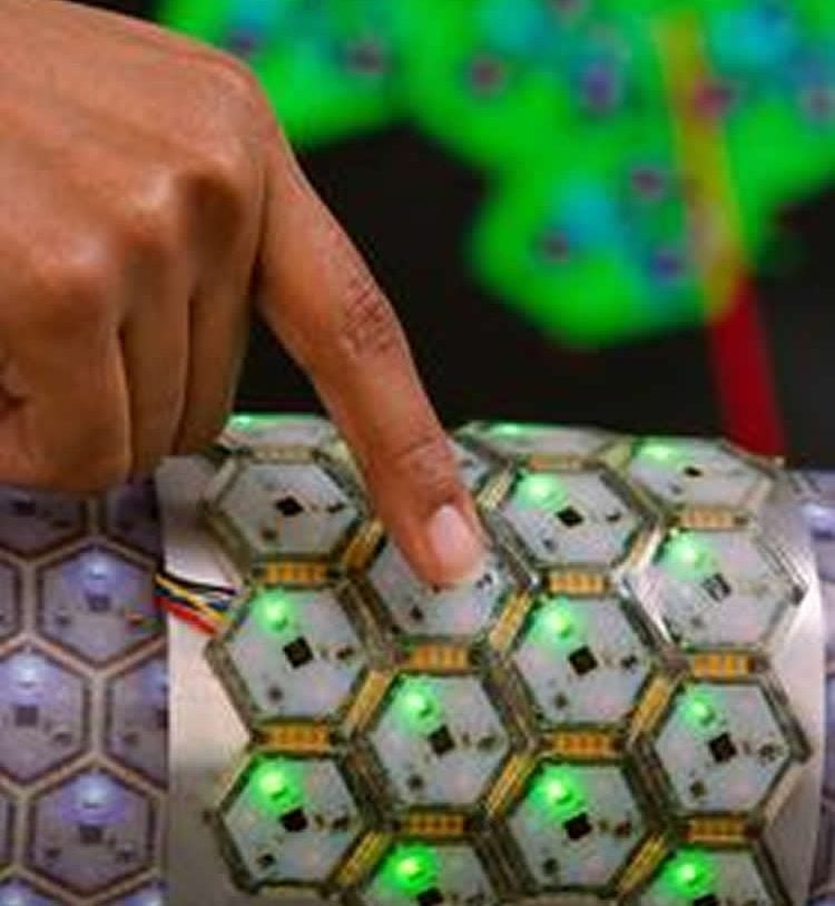 The image shows a prototype of the CellulARSkin.